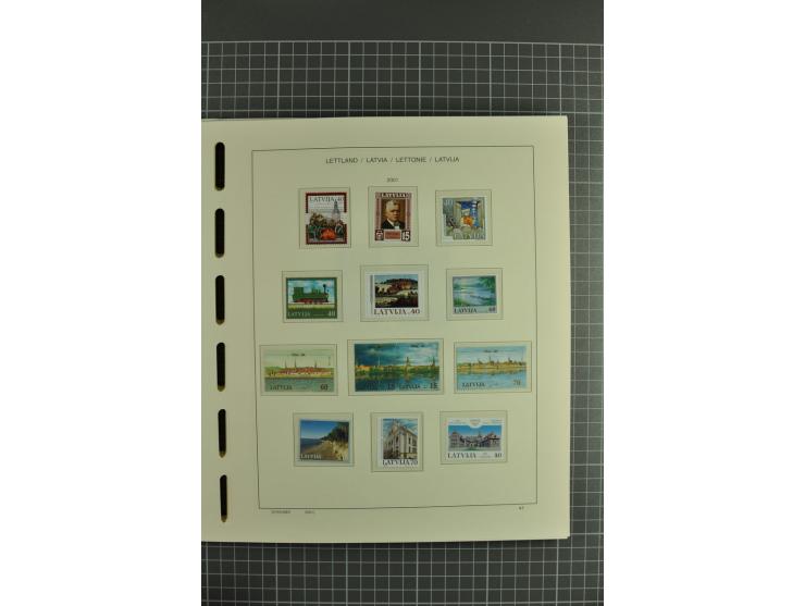 1918/2004, unmounted mint and unsed Collection of the imperforated issues, also some booklets, from 1991 mostly unmounted min