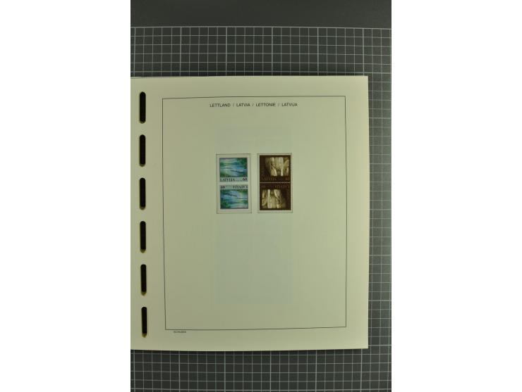 1918/2004, unmounted mint and unsed Collection of the imperforated issues, also some booklets, from 1991 mostly unmounted min