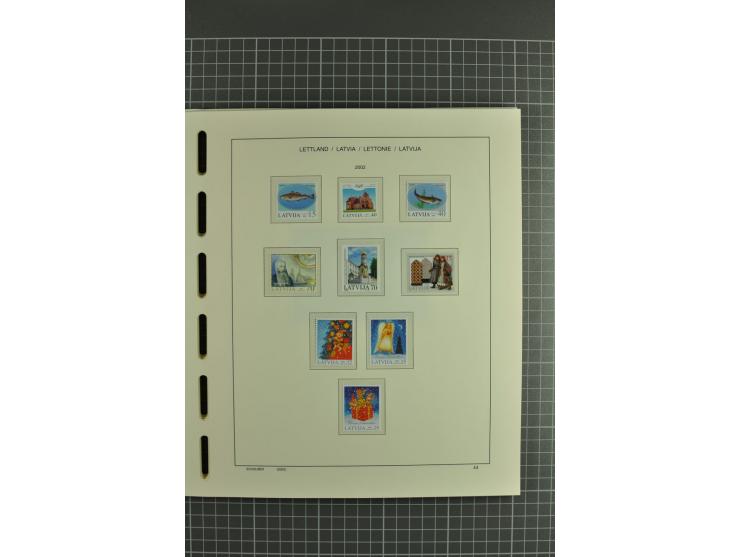1918/2004, unmounted mint and unsed Collection of the imperforated issues, also some booklets, from 1991 mostly unmounted min