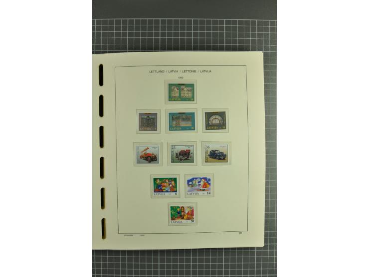 1918/2004, unmounted mint and unsed Collection of the imperforated issues, also some booklets, from 1991 mostly unmounted min