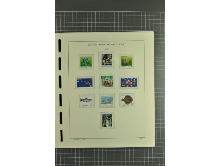 1918/2004, unmounted mint and unsed Collection of the imperforated issues, also some booklets, from 1991 mostly unmounted min