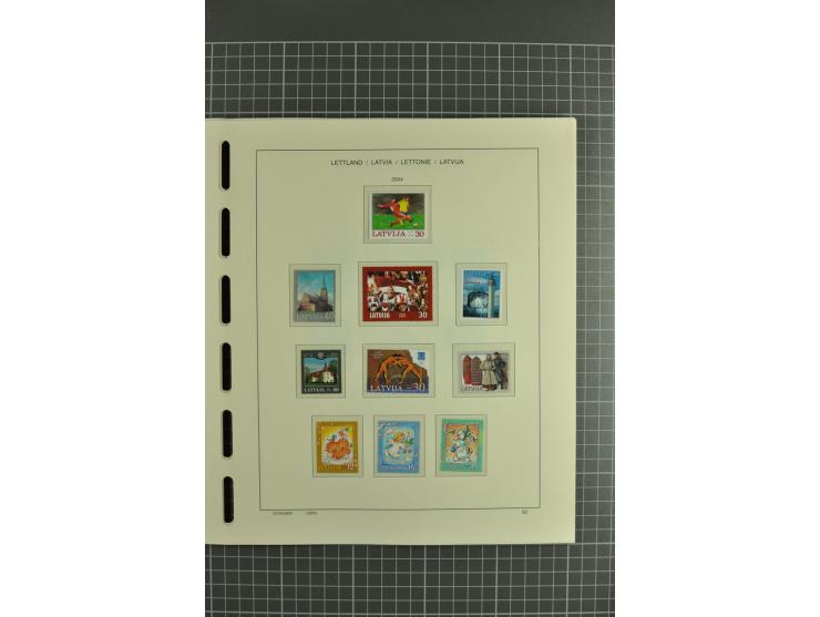 1918/2004, unmounted mint and unsed Collection of the imperforated issues, also some booklets, from 1991 mostly unmounted min