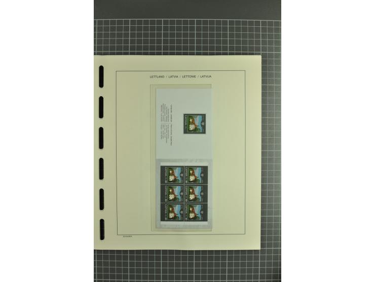 1918/2004, unmounted mint and unsed Collection of the imperforated issues, also some booklets, from 1991 mostly unmounted min