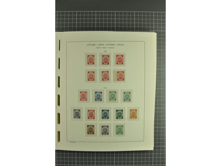 1918/2004, unmounted mint and unsed Collection of the imperforated issues, also some booklets, from 1991 mostly unmounted min