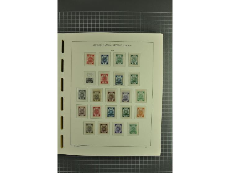 1918/2004, unmounted mint and unsed Collection of the imperforated issues, also some booklets, from 1991 mostly unmounted min