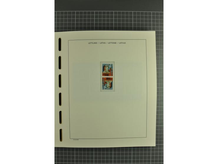 1918/2004, unmounted mint and unsed Collection of the imperforated issues, also some booklets, from 1991 mostly unmounted min