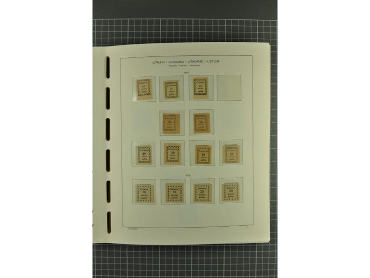 1918/2004, unmounted mint, unused and used collection with many better items including Mi.-Nr. 151-53, 215, 222Y, 404, 429-31