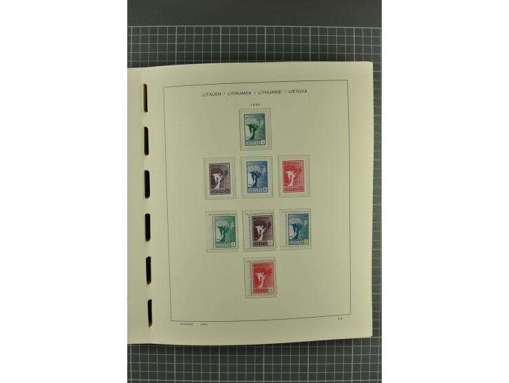 1918/2004, unmounted mint, unused and used collection with many better items including Mi.-Nr. 151-53, 215, 222Y, 404, 429-31