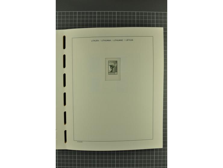 1918/2004, unmounted mint, unused and used collection with many better items including Mi.-Nr. 151-53, 215, 222Y, 404, 429-31