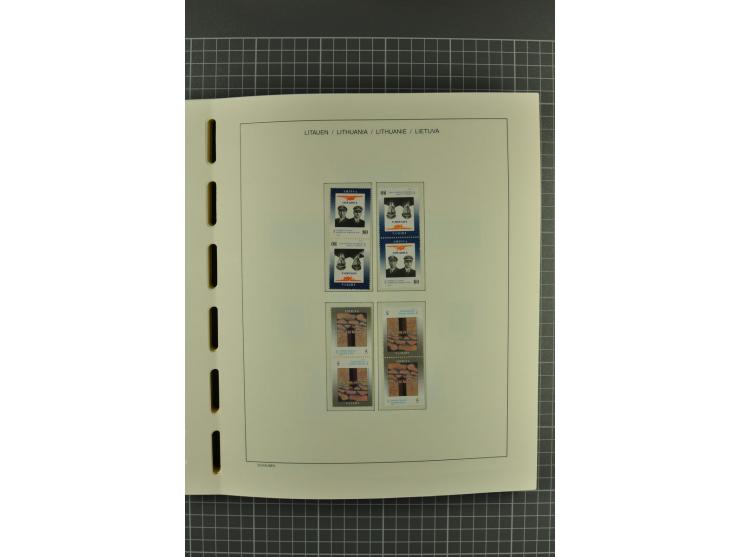 1918/2004, unmounted mint, unused and used collection with many better items including Mi.-Nr. 151-53, 215, 222Y, 404, 429-31