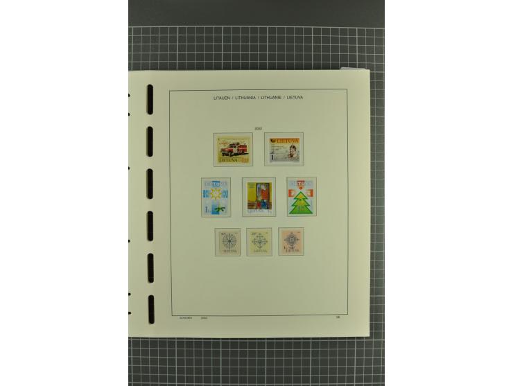 1918/2004, unmounted mint, unused and used collection with many better items including Mi.-Nr. 151-53, 215, 222Y, 404, 429-31