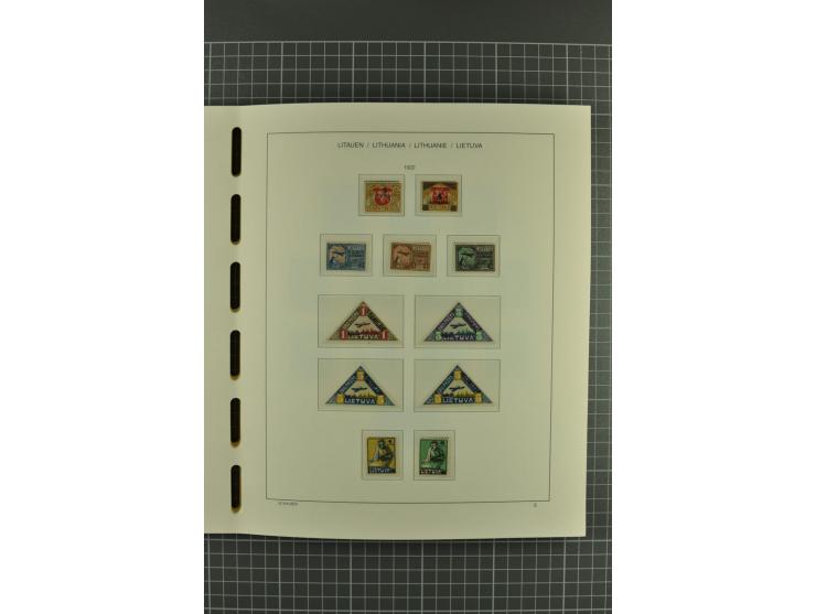 1918/2004, unmounted mint, unused and used collection with many better items including Mi.-Nr. 151-53, 215, 222Y, 404, 429-31