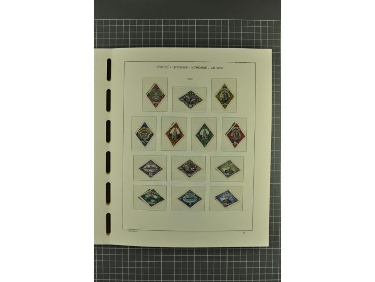 1918/2004, unmounted mint, unused and used collection with many better items including Mi.-Nr. 151-53, 215, 222Y, 404, 429-31