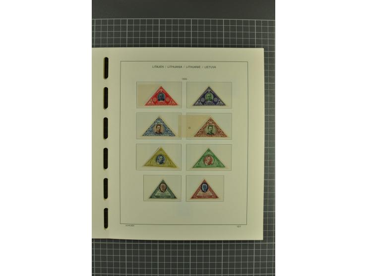 1918/2004, unmounted mint, unused and used collection with many better items including Mi.-Nr. 151-53, 215, 222Y, 404, 429-31