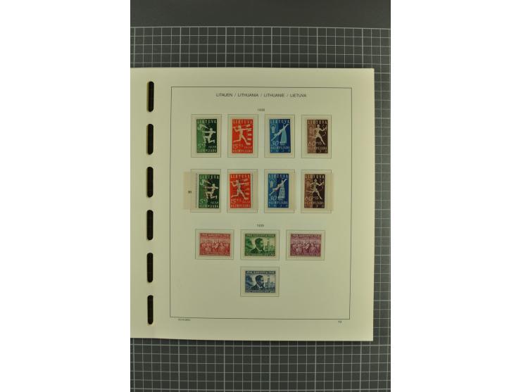 1918/2004, unmounted mint, unused and used collection with many better items including Mi.-Nr. 151-53, 215, 222Y, 404, 429-31