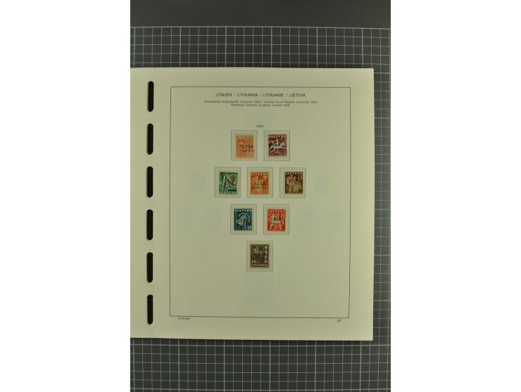 1918/2004, unmounted mint, unused and used collection with many better items including Mi.-Nr. 151-53, 215, 222Y, 404, 429-31