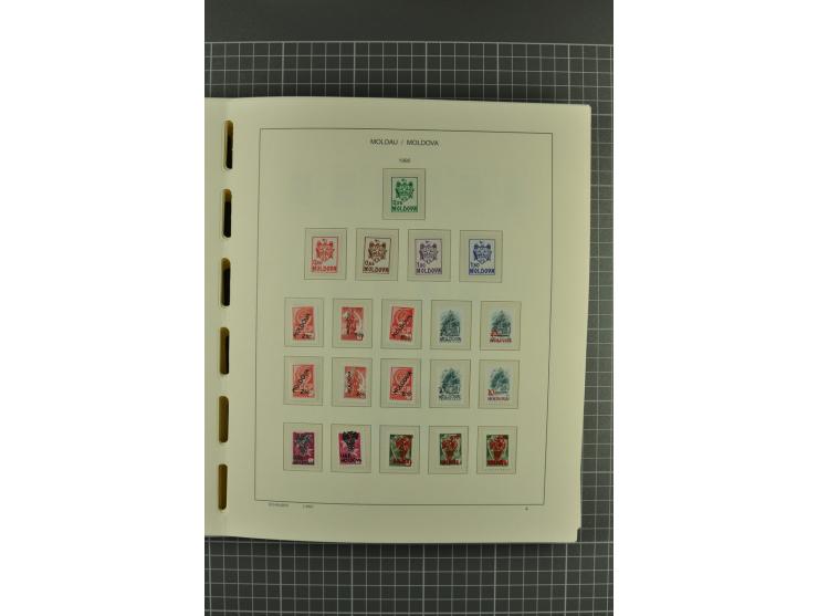 1991/2004, unmounted mint collection with miniature sheets and booklets