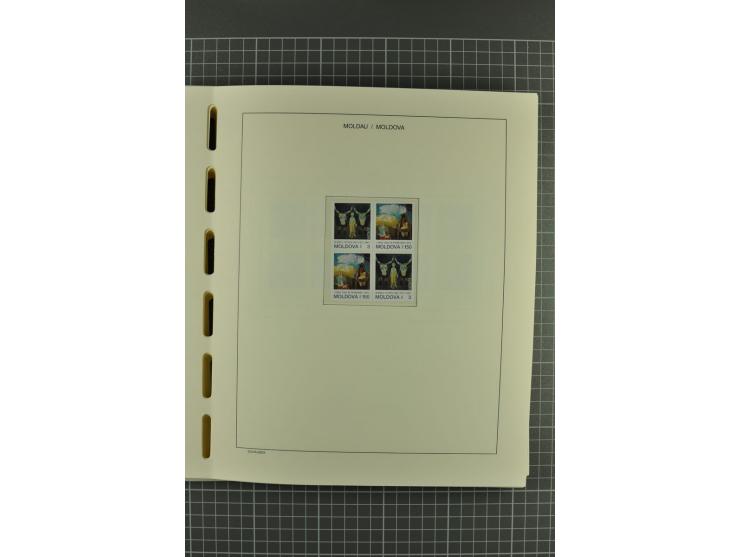 1991/2004, unmounted mint collection with miniature sheets and booklets