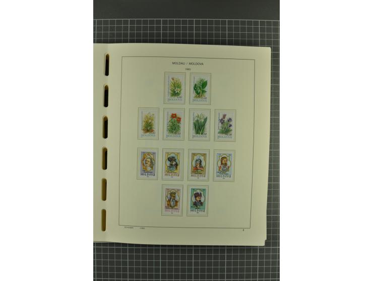 1991/2004, unmounted mint collection with miniature sheets and booklets