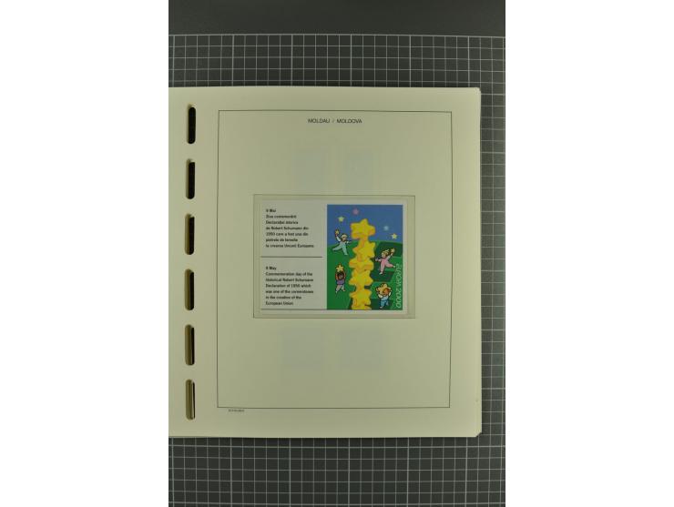 1991/2004, unmounted mint collection with miniature sheets and booklets