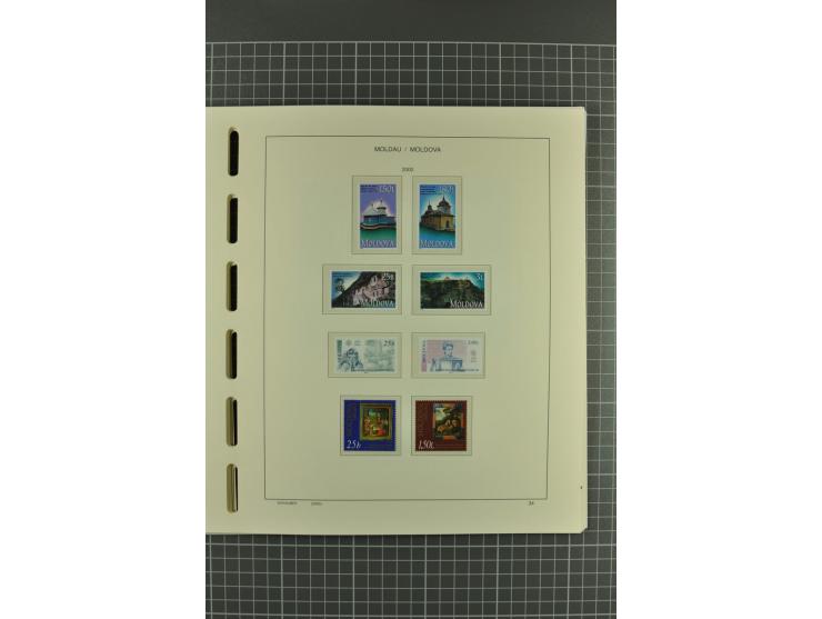1991/2004, unmounted mint collection with miniature sheets and booklets