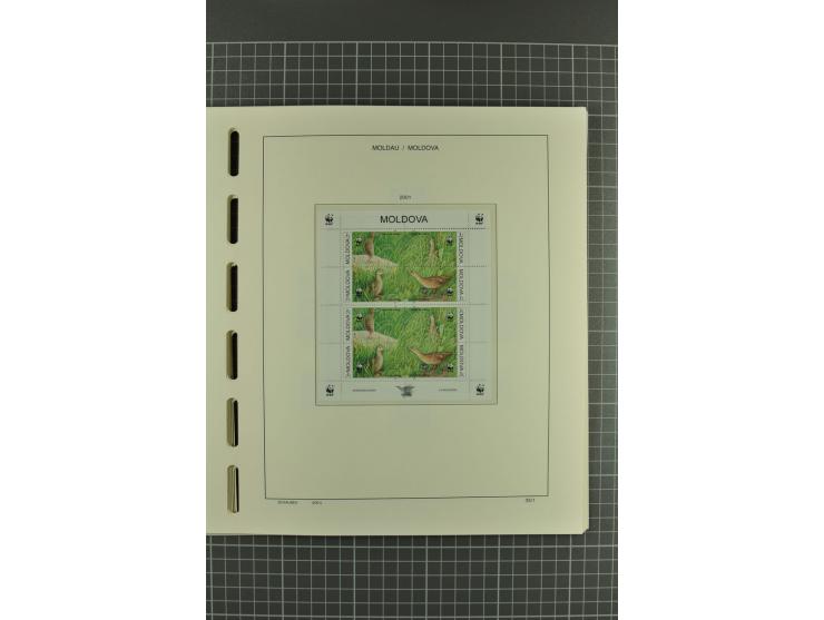 1991/2004, unmounted mint collection with miniature sheets and booklets