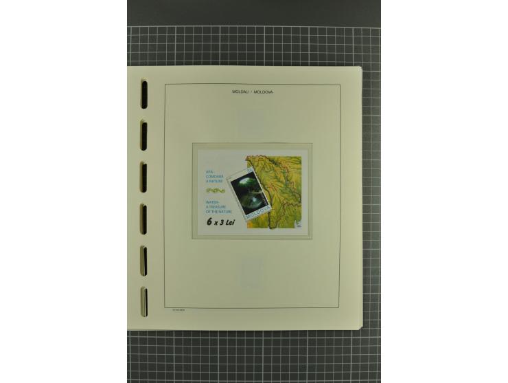 1991/2004, unmounted mint collection with miniature sheets and booklets
