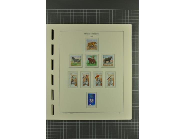 1991/2004, unmounted mint collection with miniature sheets and booklets