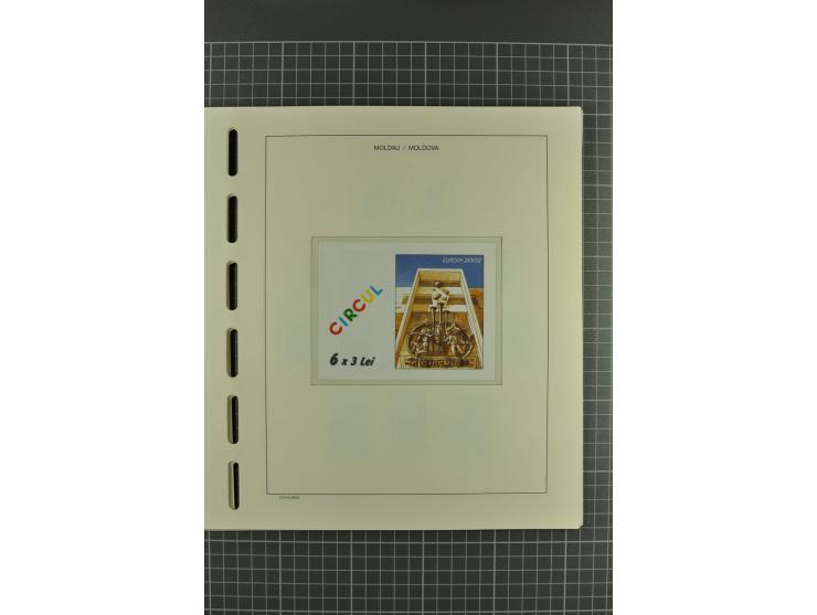 1991/2004, unmounted mint collection with miniature sheets and booklets