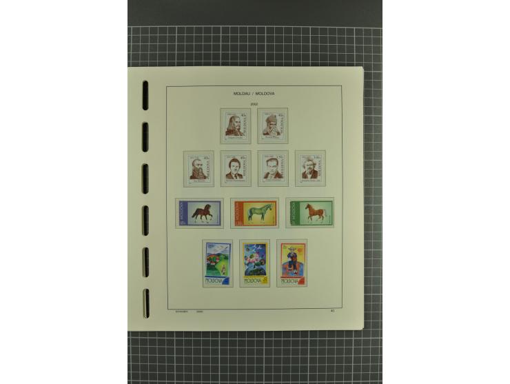 1991/2004, unmounted mint collection with miniature sheets and booklets