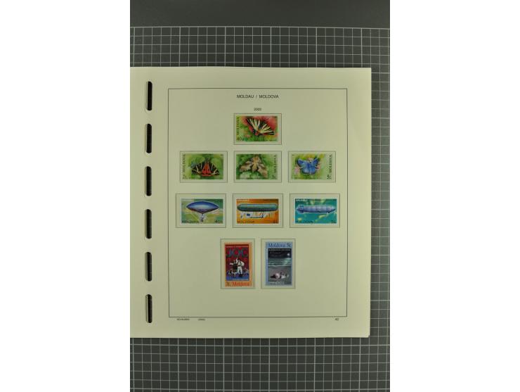 1991/2004, unmounted mint collection with miniature sheets and booklets