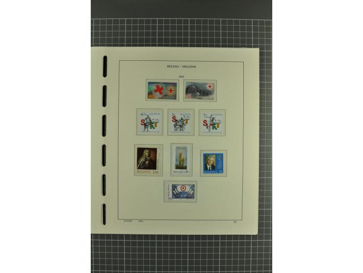 1991/2004, unmounted mint collection with miniature sheets and booklets