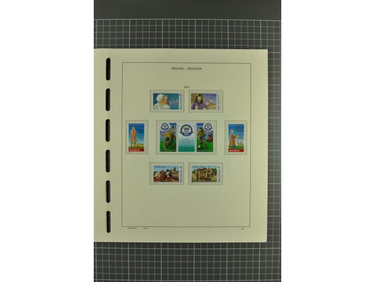 1991/2004, unmounted mint collection with miniature sheets and booklets