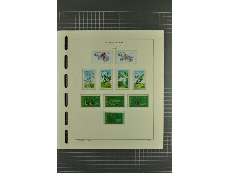 1991/2004, unmounted mint collection with miniature sheets and booklets