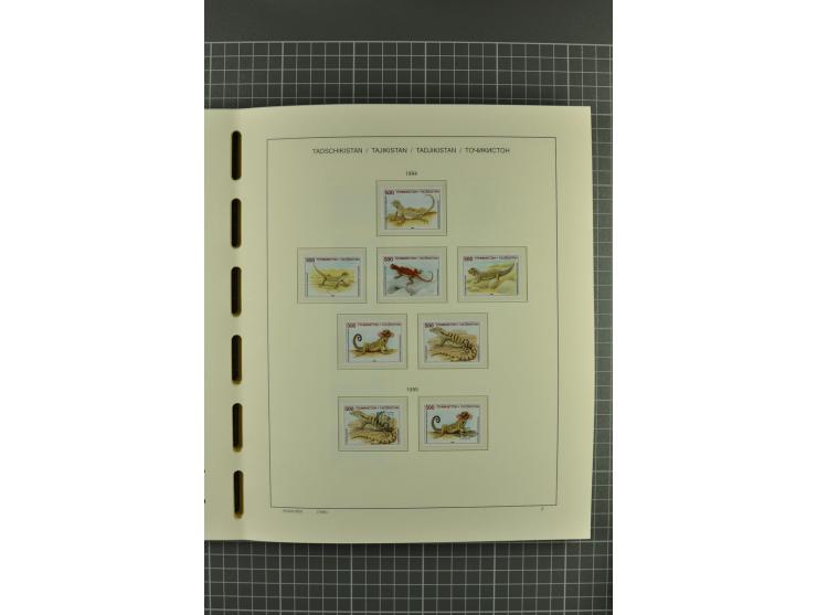 1992/2004, unmounted mint, complete collection with additional proofs, specimen, miniature sheets, imperforated issues and mo