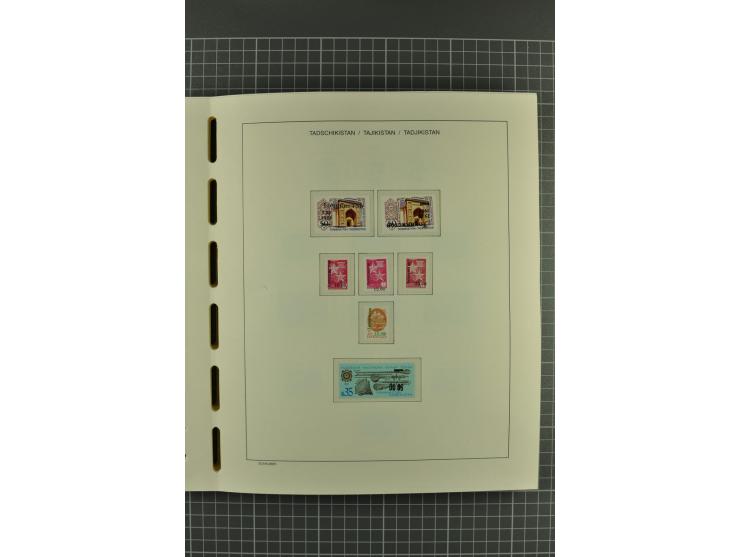 1992/2004, unmounted mint, complete collection with additional proofs, specimen, miniature sheets, imperforated issues and mo