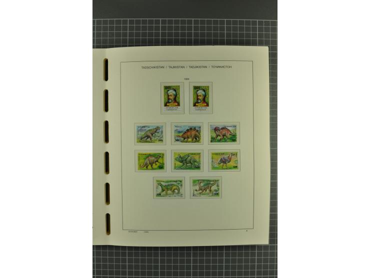1992/2004, unmounted mint, complete collection with additional proofs, specimen, miniature sheets, imperforated issues and mo