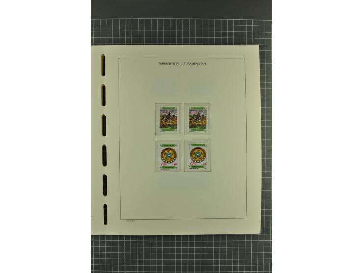 1992/2004, unmounted mint collection with miniature sheets, imperforated issues etc.