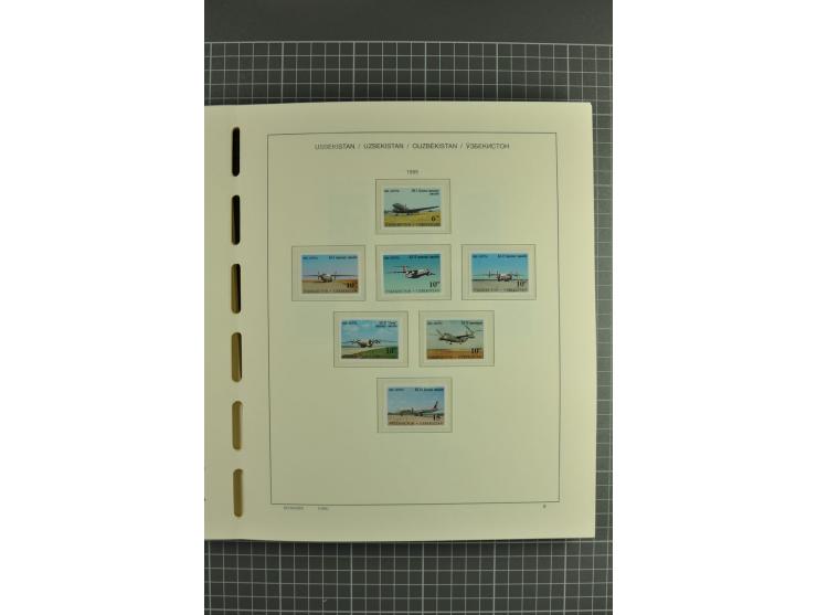 1992/2004, unmounted mint collection with souvenir sheets, strips and tabs etc.