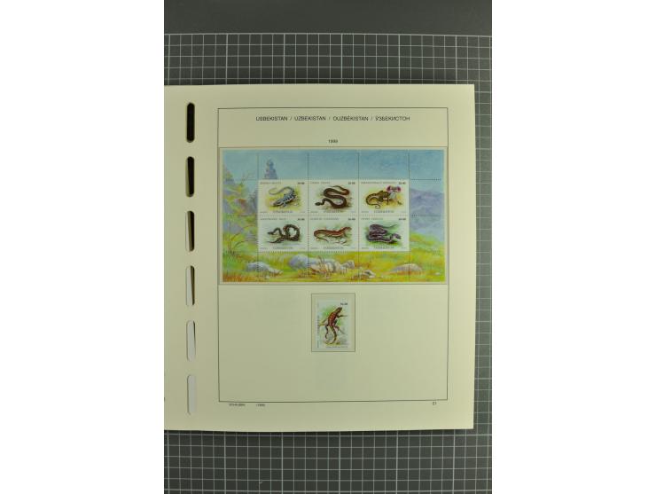1992/2004, unmounted mint collection with souvenir sheets, strips and tabs etc.