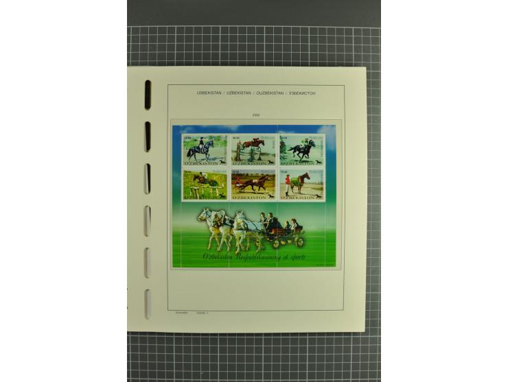 1992/2004, unmounted mint collection with souvenir sheets, strips and tabs etc.