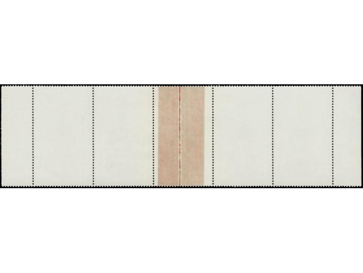 1979, Musikinstrumente 20 Pfg. im waagerechten 5er-Streifen, dabei die mittlere Marke auf geklebter Papierbahn mittels eines 