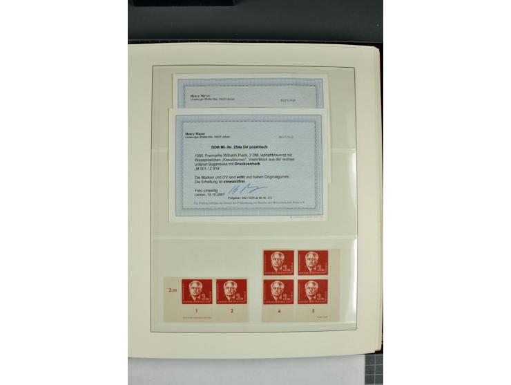 1949/90, in den Hauptnummern nahezu komplette postfrische Sammlung der Druckvermerke und Druckereizeichen, meist in Vierer- o