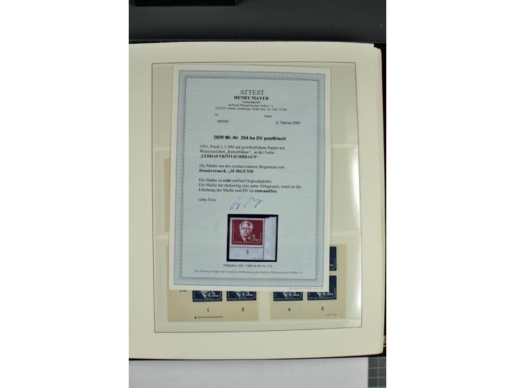 1949/90, in den Hauptnummern nahezu komplette postfrische Sammlung der Druckvermerke und Druckereizeichen, meist in Vierer- o