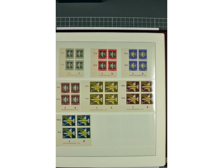 1949/90, in den Hauptnummern nahezu komplette postfrische Sammlung der Druckvermerke und Druckereizeichen, meist in Vierer- o