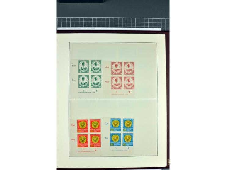 1949/90, in den Hauptnummern nahezu komplette postfrische Sammlung der Druckvermerke und Druckereizeichen, meist in Vierer- o