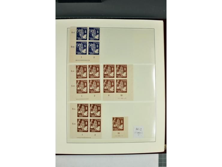1949/90, in den Hauptnummern nahezu komplette postfrische Sammlung der Druckvermerke und Druckereizeichen, meist in Vierer- o