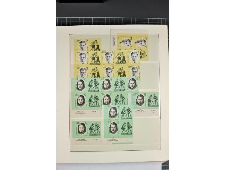 1949/90, in den Hauptnummern nahezu komplette postfrische Sammlung der Druckvermerke und Druckereizeichen, meist in Vierer- o