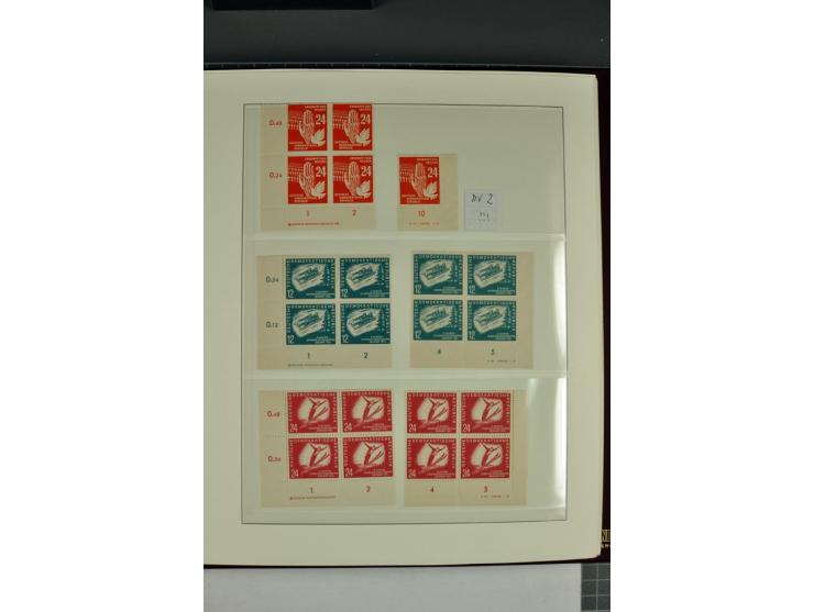 1949/90, in den Hauptnummern nahezu komplette postfrische Sammlung der Druckvermerke und Druckereizeichen, meist in Vierer- o