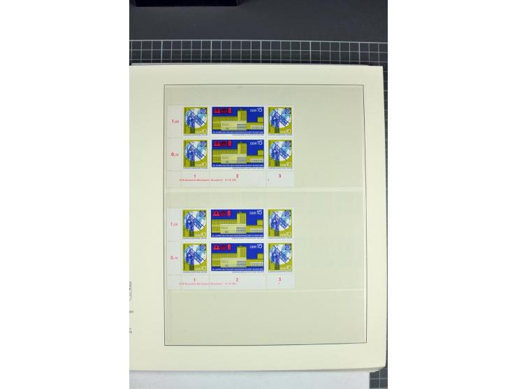 1949/90, in den Hauptnummern nahezu komplette postfrische Sammlung der Druckvermerke und Druckereizeichen, meist in Vierer- o